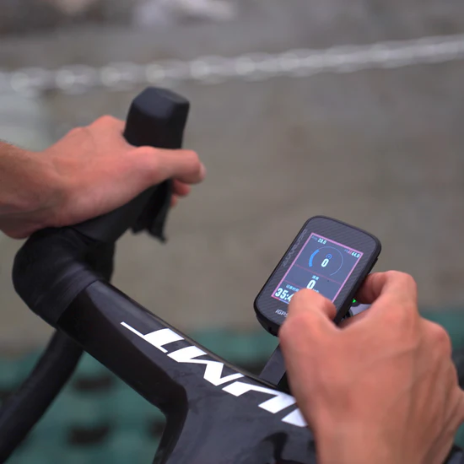 iGPSPORT BSC300T GPS Cycling Computer