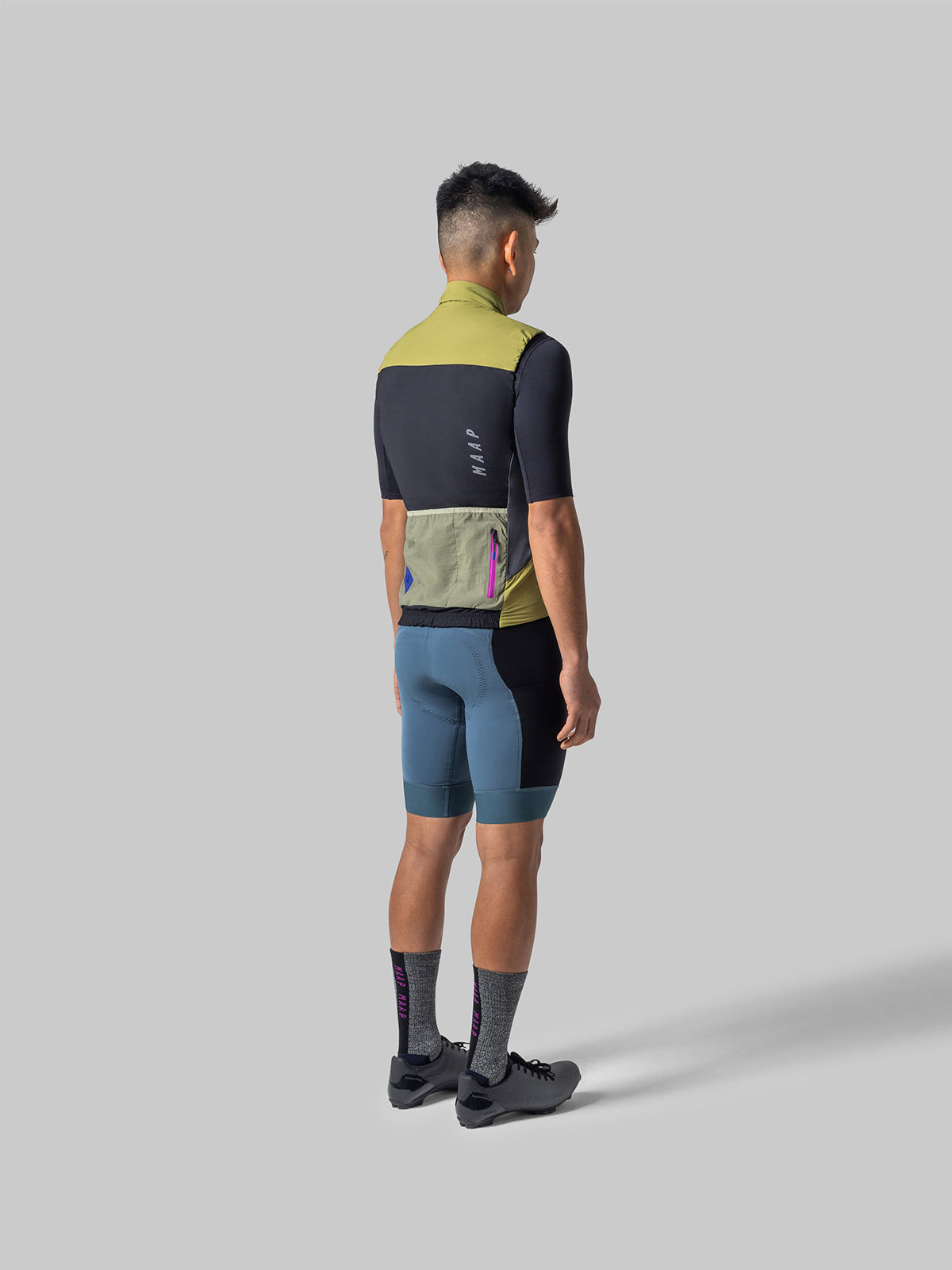 maap-alt_road-thermal-vest-fatigues-back