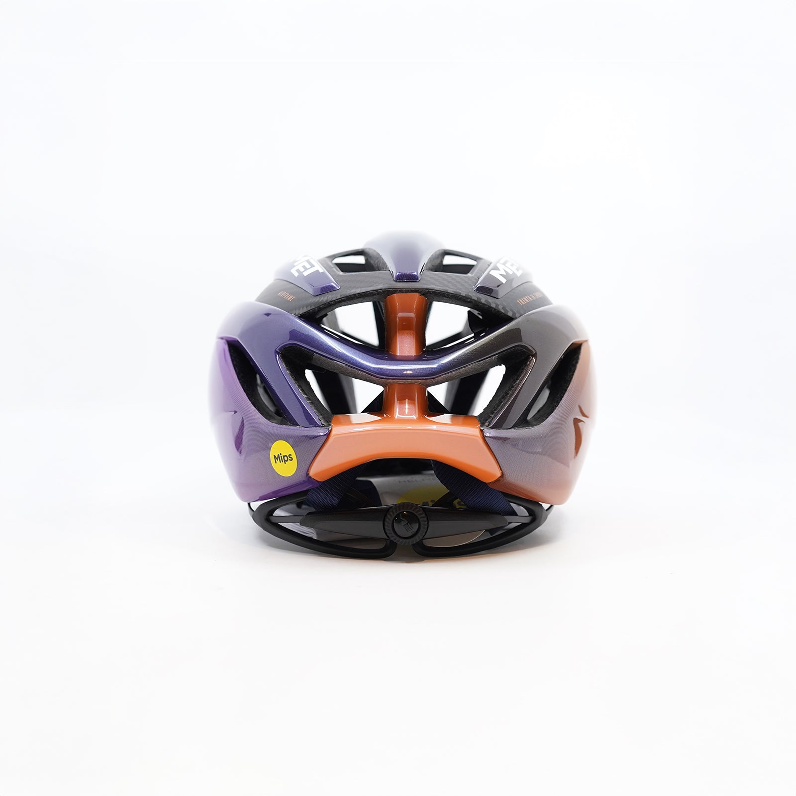 MET Trenta 3K Carbon Road Helmet - UAE Team ADQ Edition