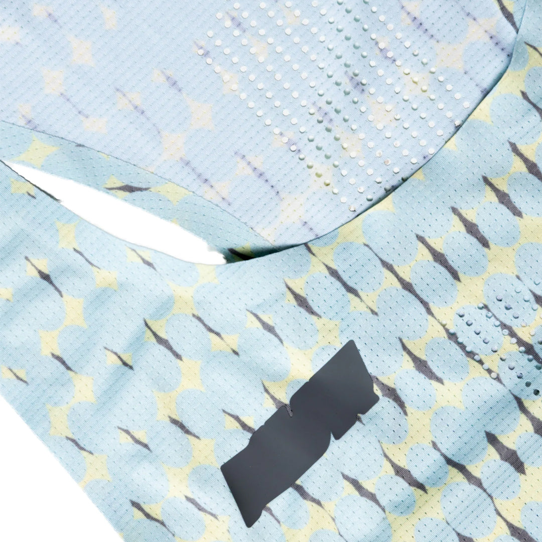 never-dot-race-singlet
