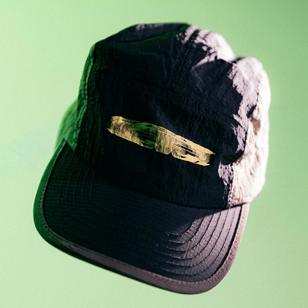 never-run-blur-cap