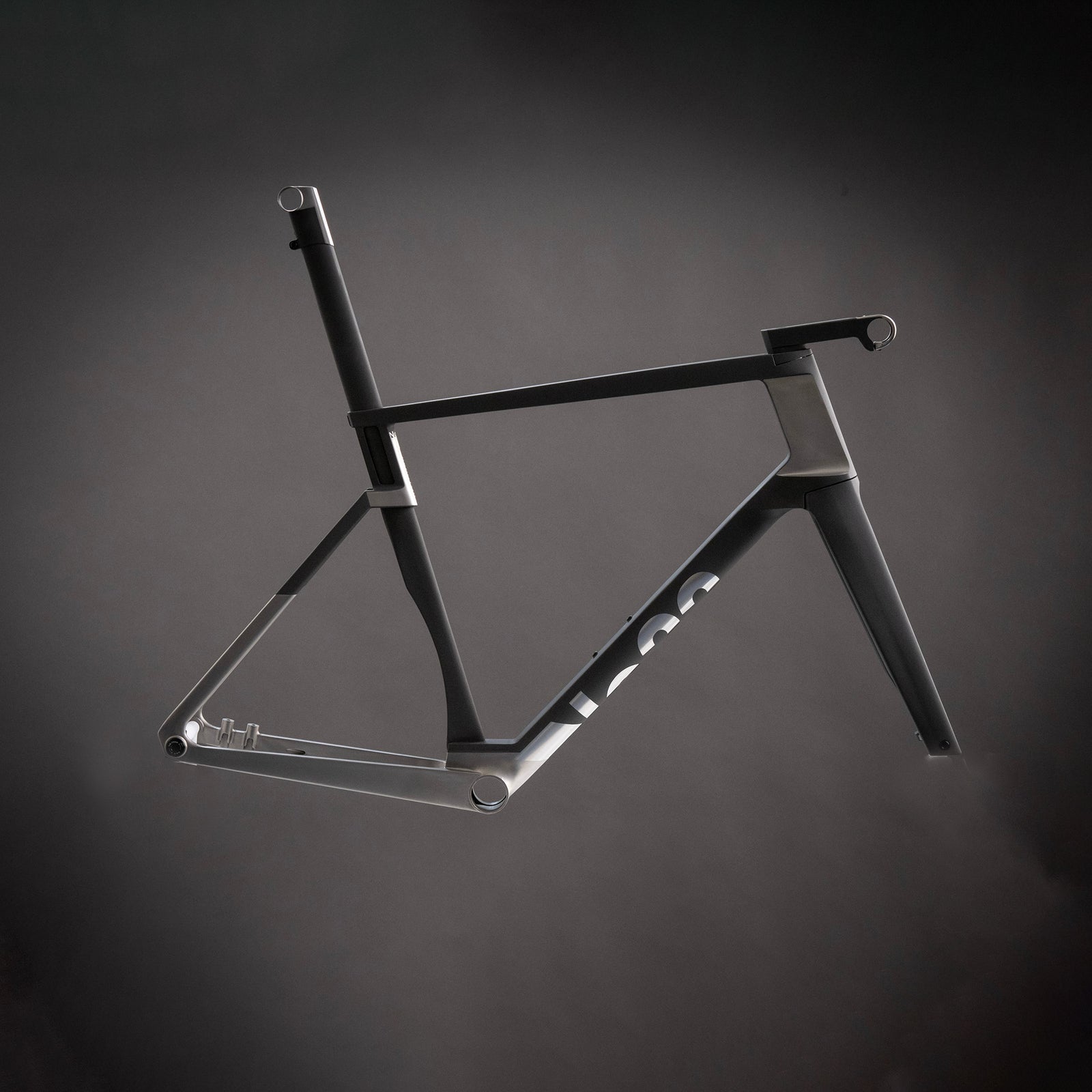 No. 22 Reactor Aero Integrated Titanium Road Frameset
