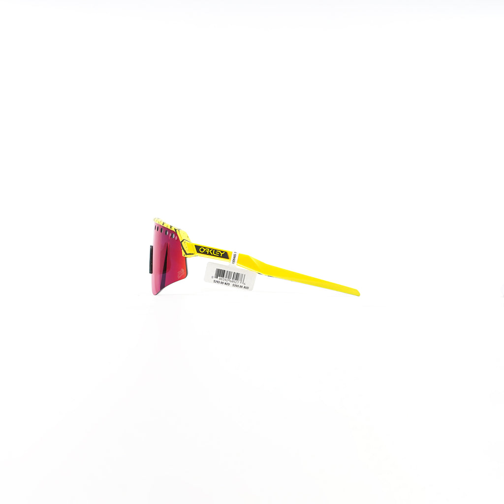 oakley-sutro-lite-sweep-tdf-splatter-prizm-road-lens-side