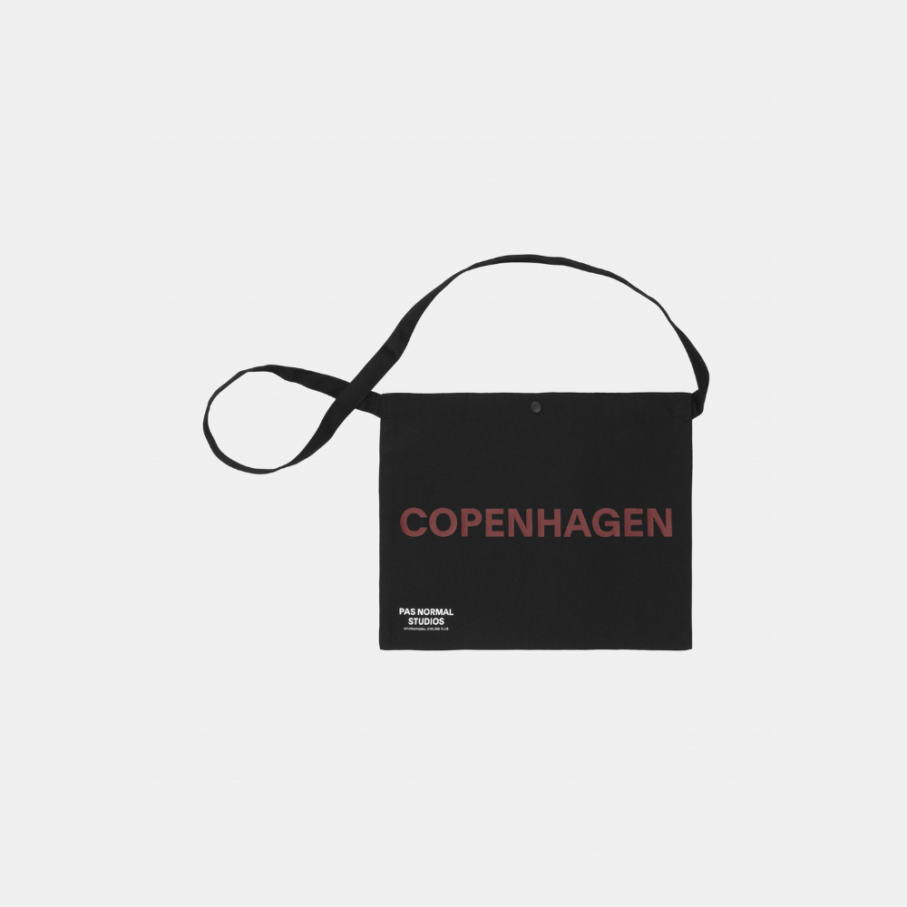 pas-normal-studios-musette-bag-copenhagen