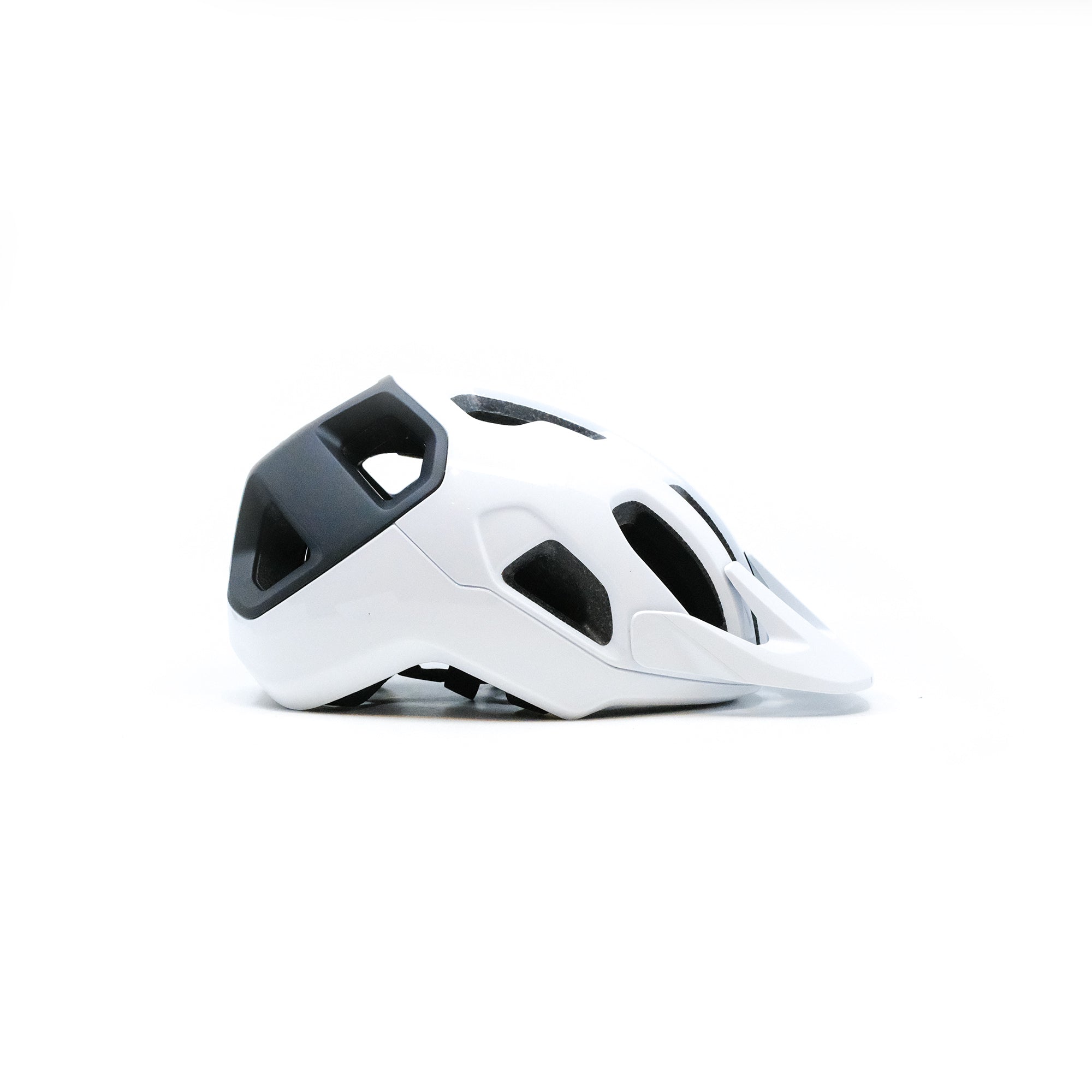 POC Cularis MTB Helmet- Hydrogen White/Uranium Black Matt – CCACHE