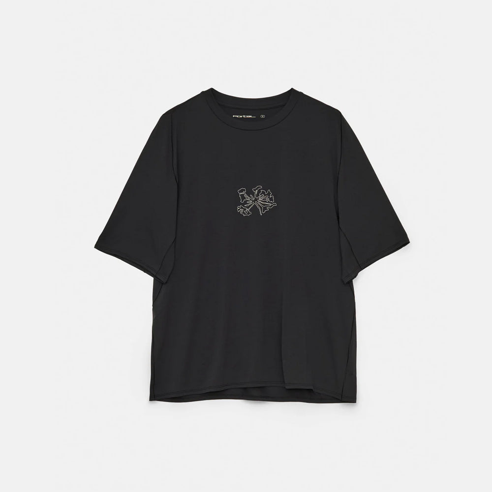 portal-lateral-peak-ss-tee-black-beauty