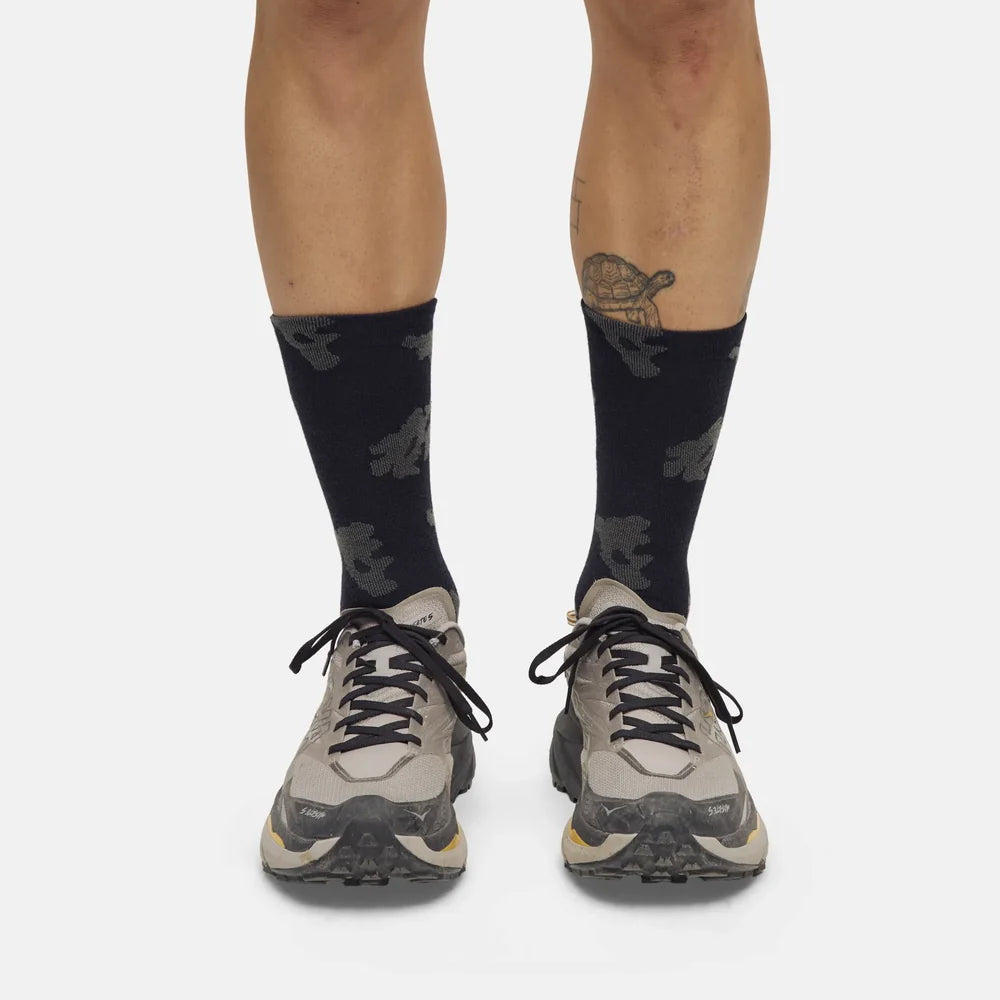 portal-ritual-merino-sock-blue-graphite