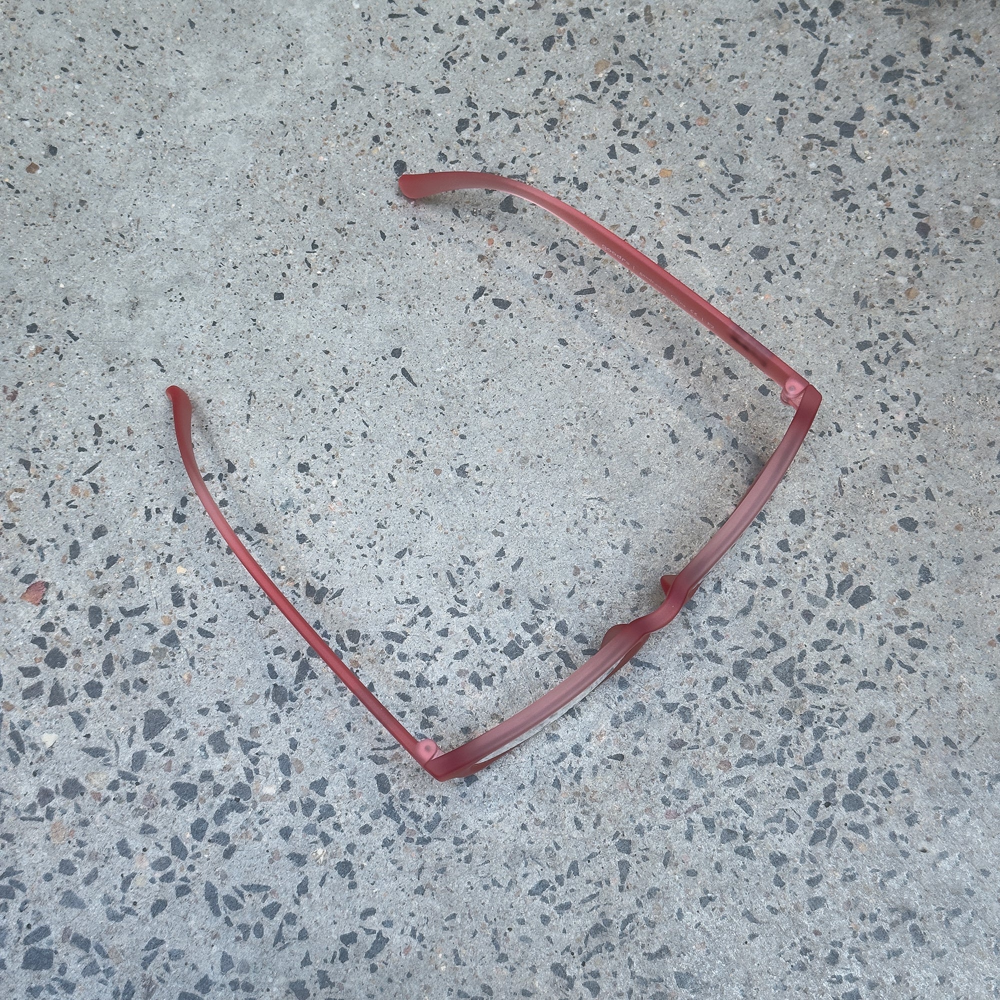 Preloved Goodr - Dont Tab Shame Me