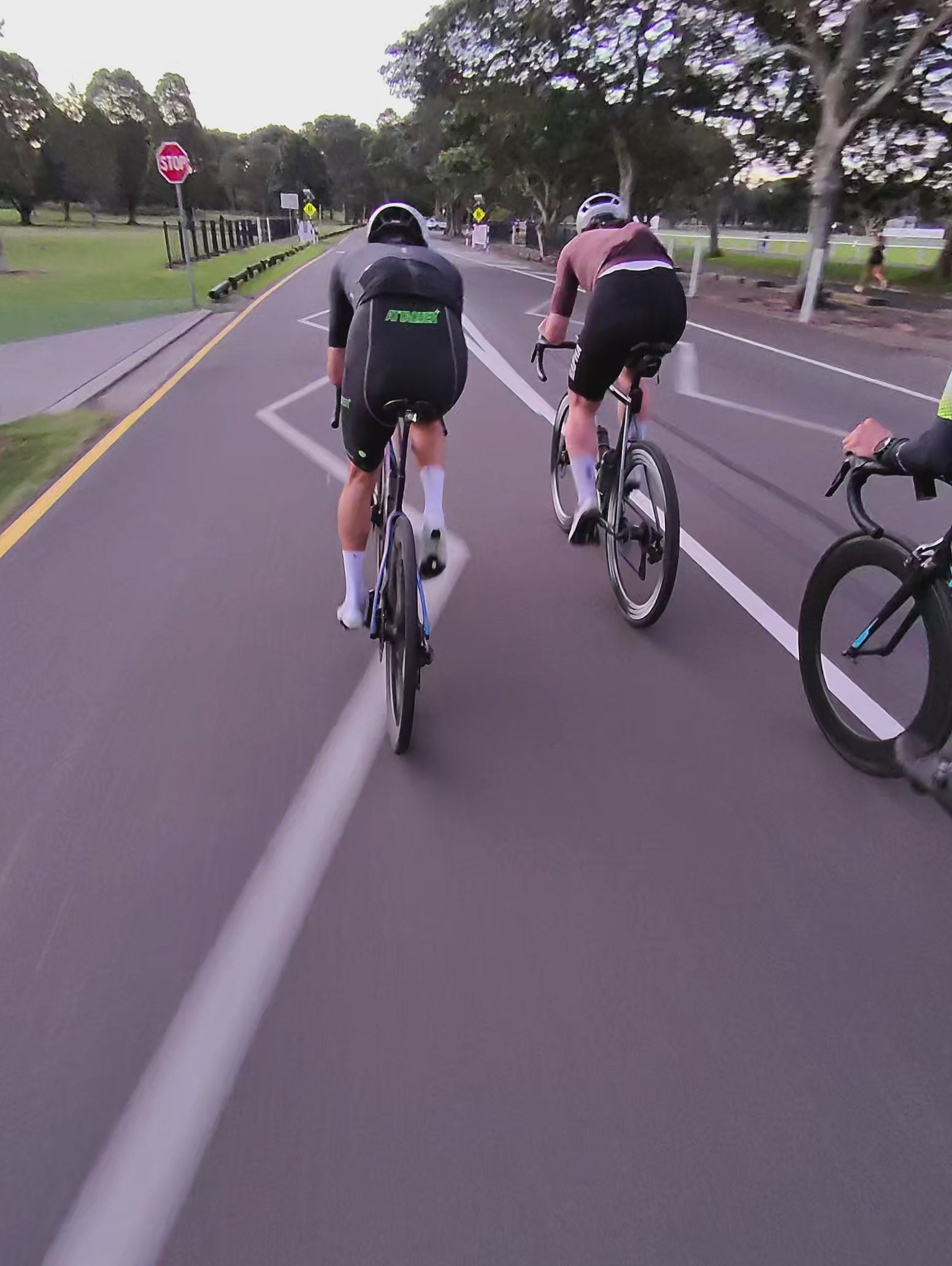 Oakley Meta Vanguard - White (Prizm Sapphire)