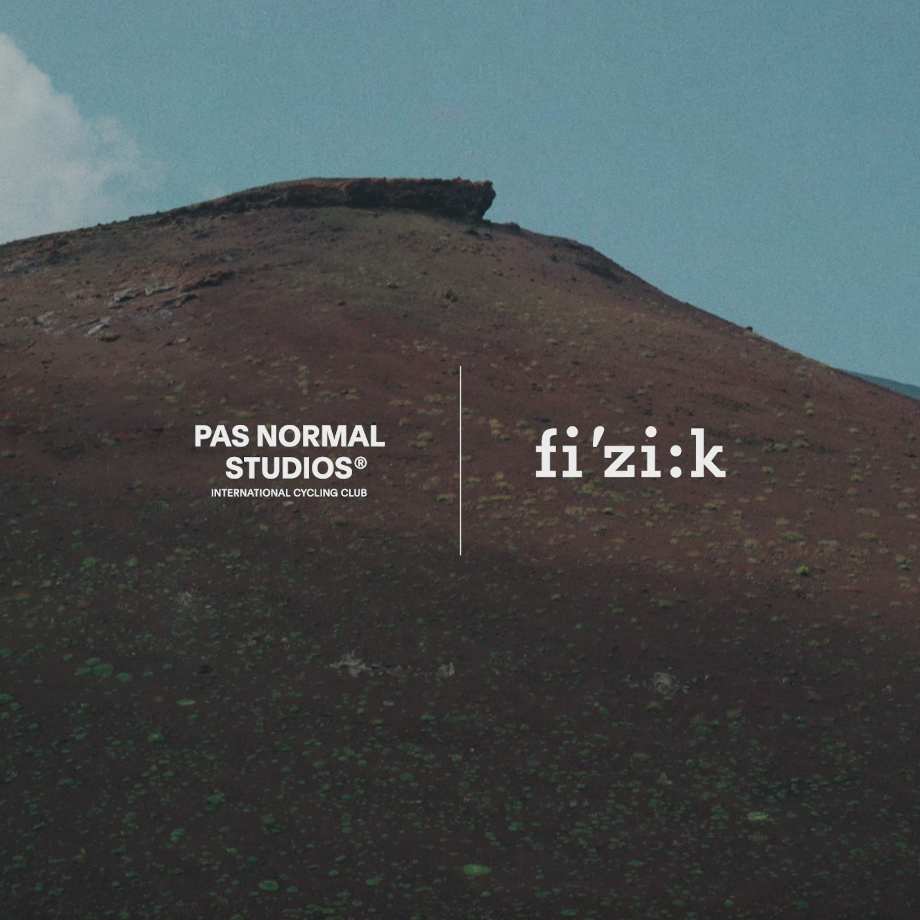 pas-normal-studios-x-fizik-ferox-carbon-carbon-grey-video