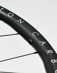 princeton-alta-3532-disc-brake-wheelset-white-close-up