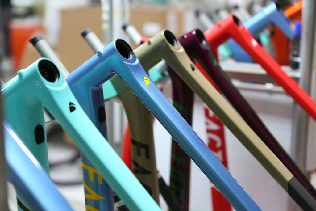 Factor Ostro VAM 2.0 Premium Package - Prisma Studio+ Custom Paint