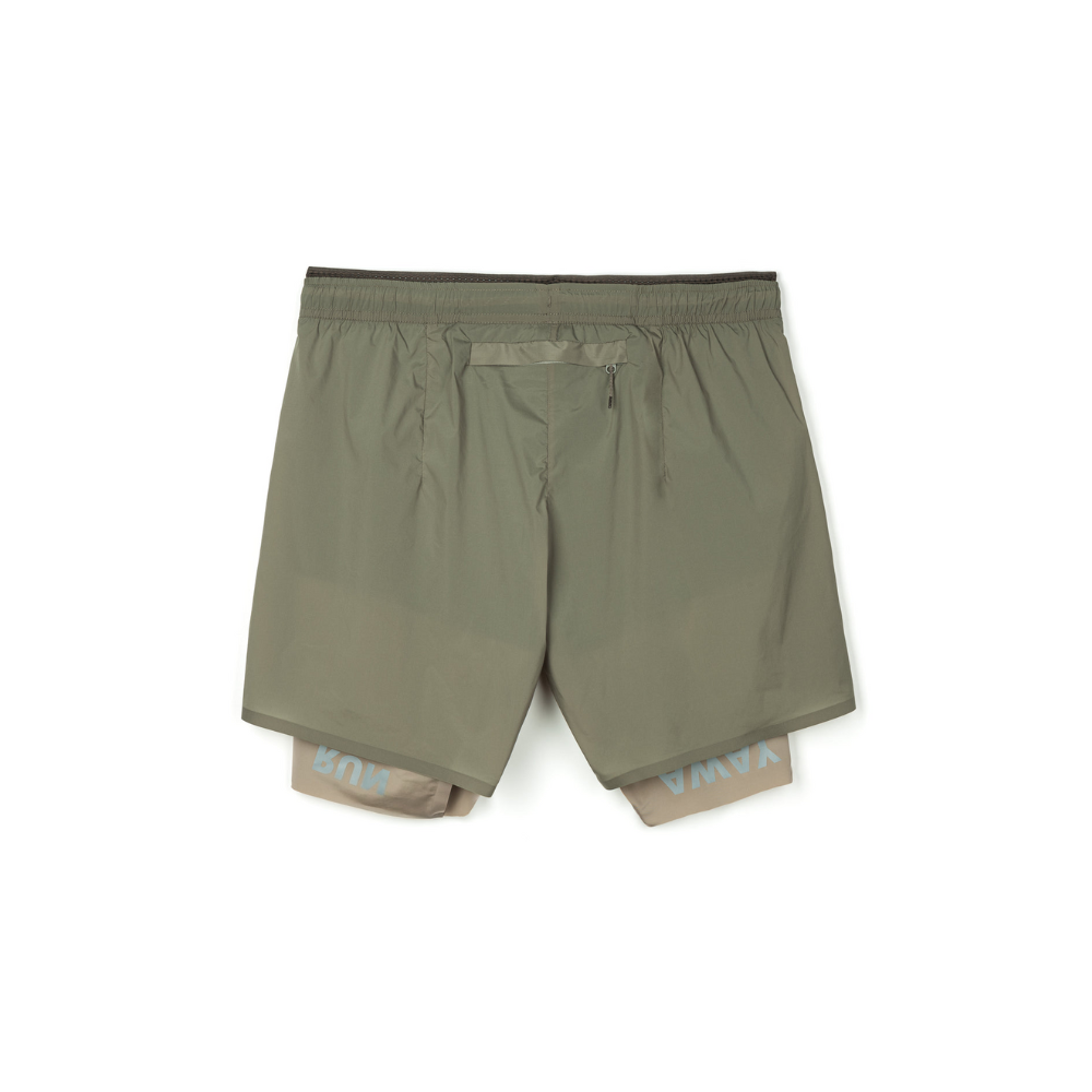 satisfy-techsilk_-8-shorts-vetiver-back