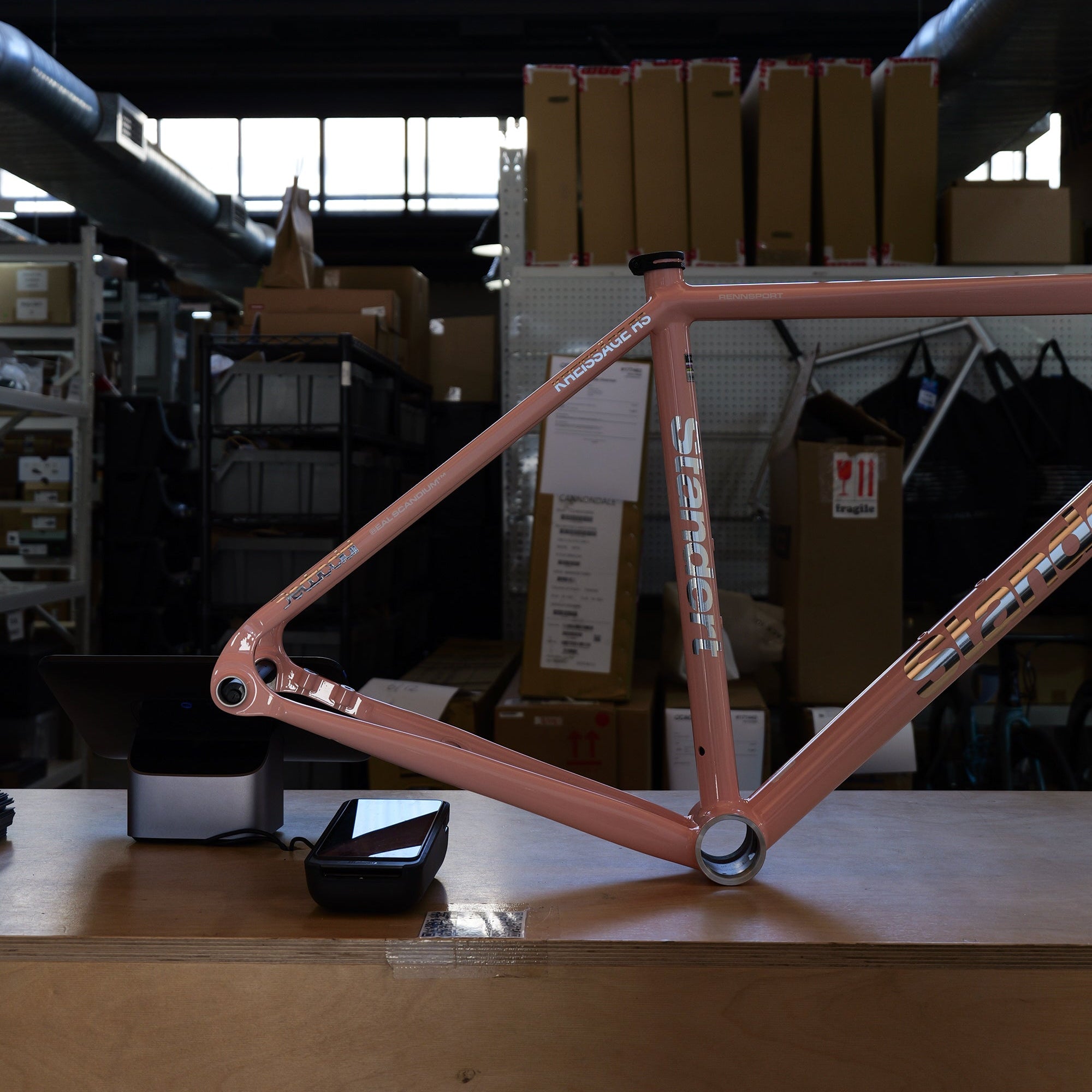 Standert Kreissage RS Aero Frameset - Pink + White