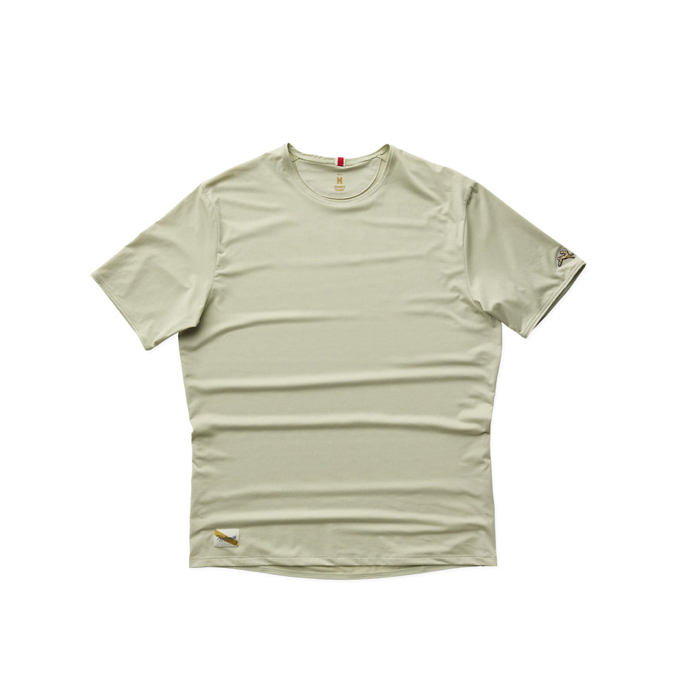 tracksmith-twilight-tee-alfalfa