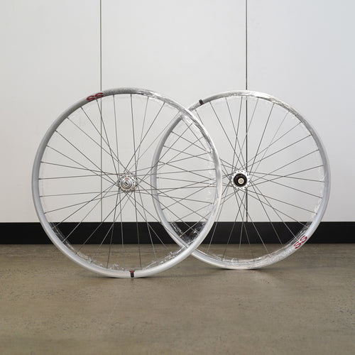 Velocity Blunt SS 650b Silver Wheelset