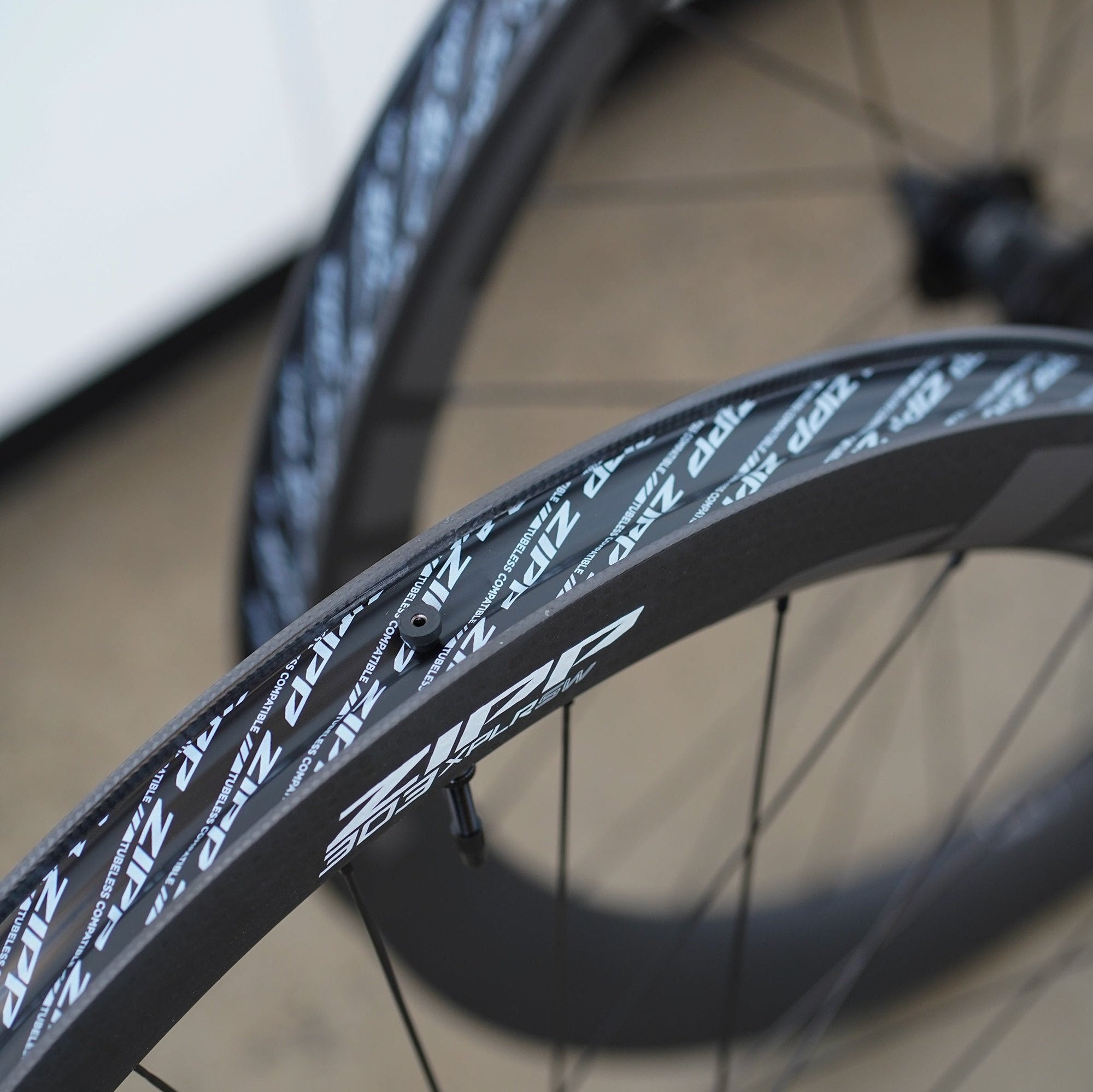 Zipp 303 XPLR SW Carbon Tubeless Disc-Brake Wheelset