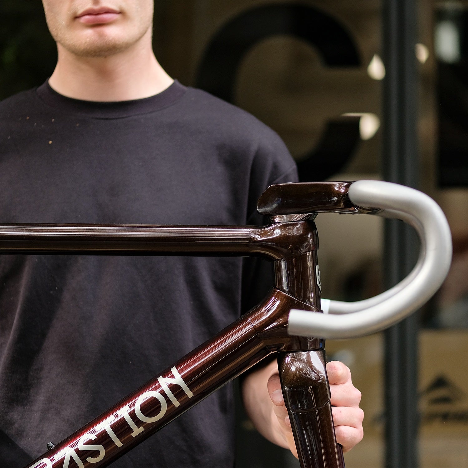       bastion-superleggera-bespoke-road-disc-brake-frameset-gloria-bar-stem-combo