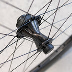 campagnolo-bora-ultra-wto-45-disc-brake-carbon-clincher-wheelset-hub