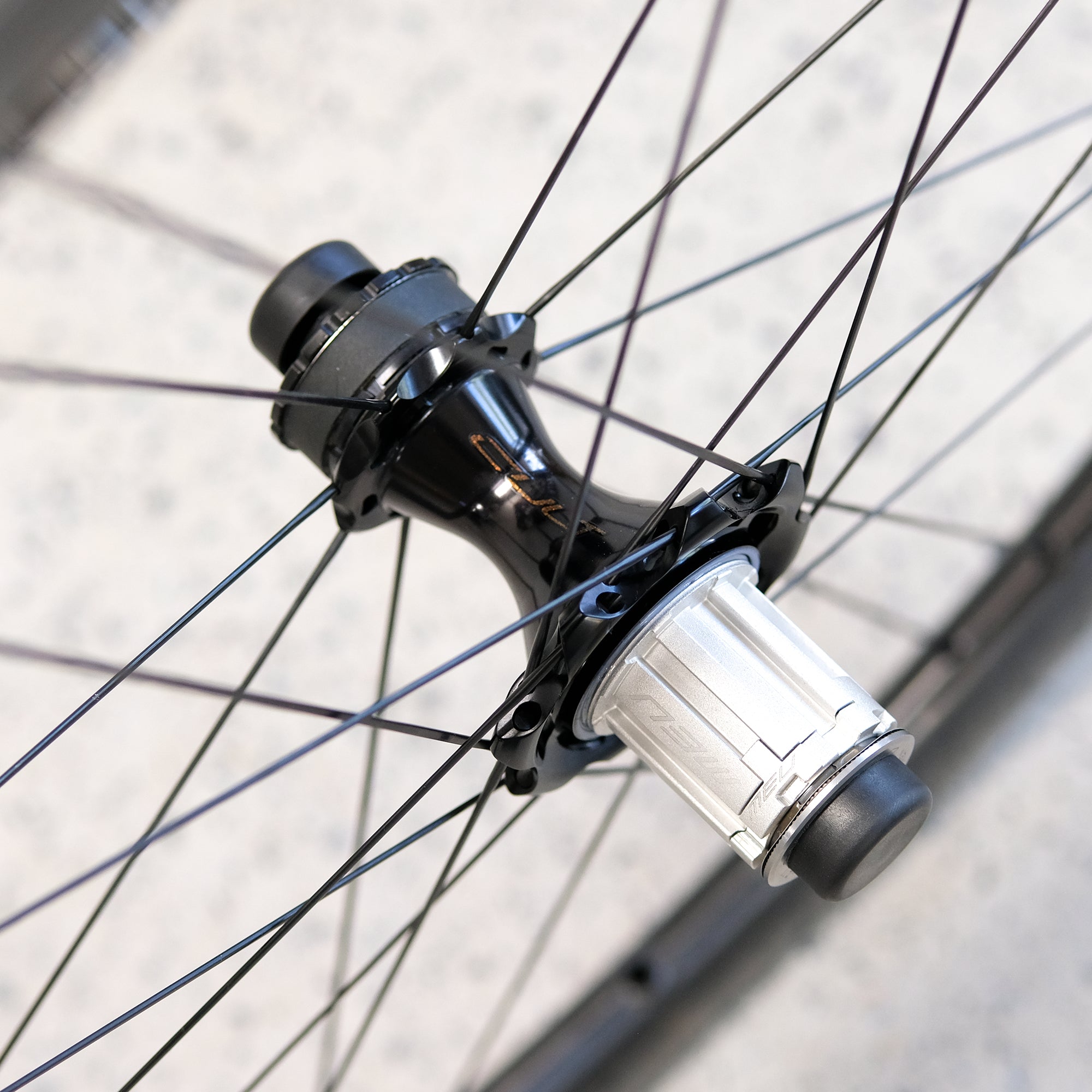 campagnolo-bora-ultra-wto-45-disc-brake-carbon-clincher-wheelset-rear