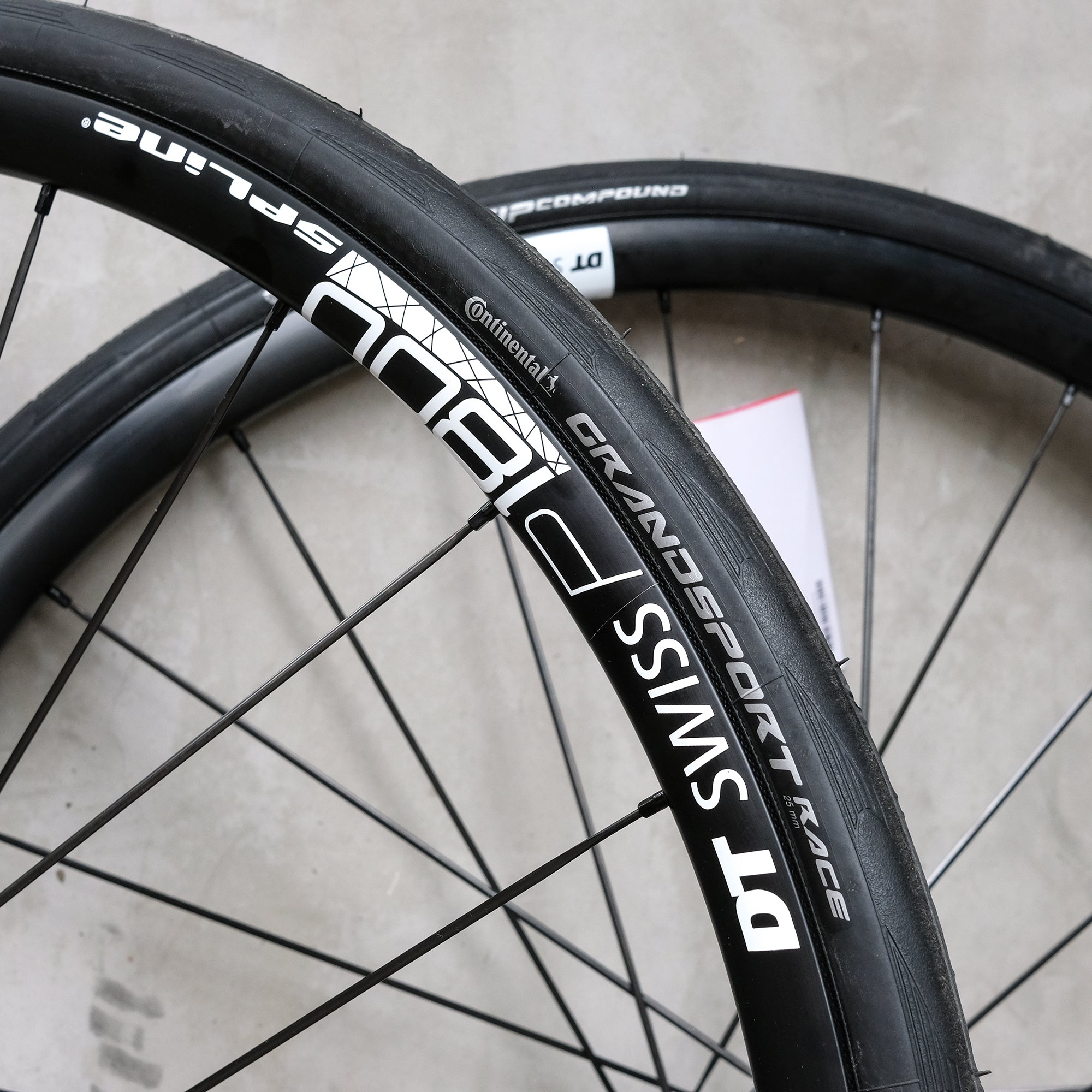 DT Swiss P1800 SPLINE 23 碟刹轮组