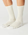 fingerscrossed-light-merino-silk-socks-creme-white-front