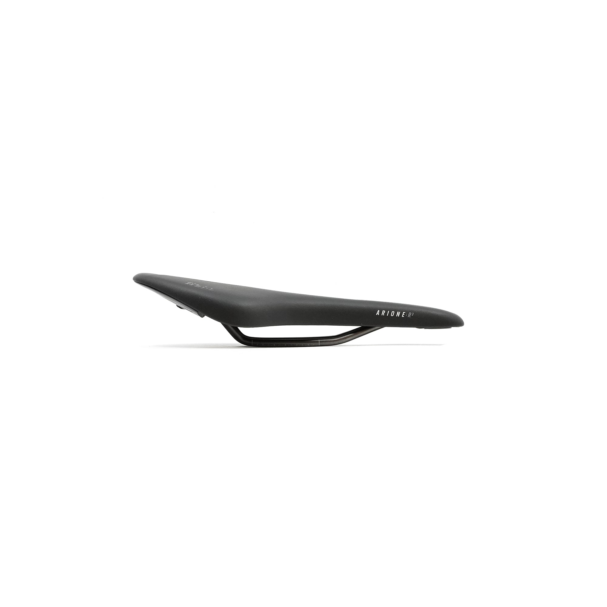 fizik-arione-r3-open-carbon-saddle-black