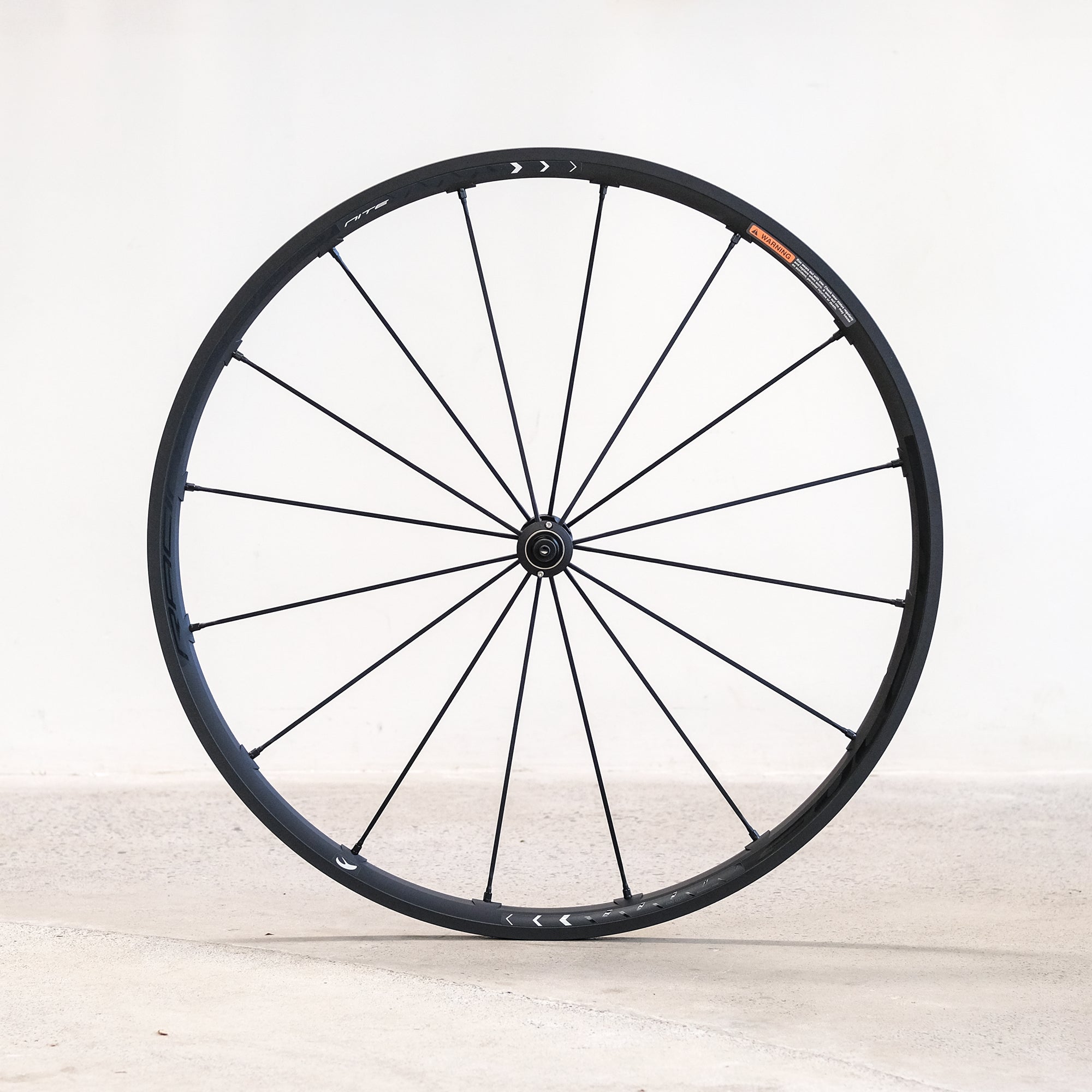 fulcrum-racing-zero-nite-rim-brake-clincher-wheelset-front