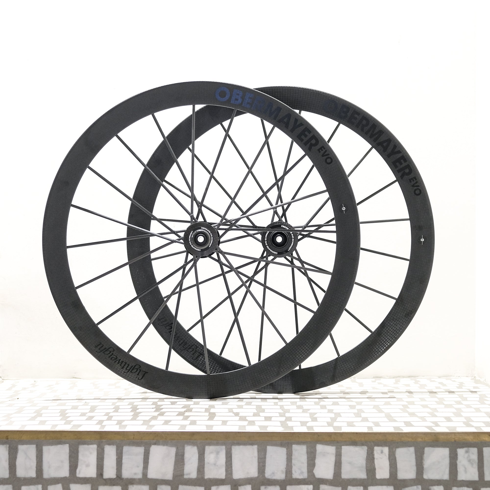 lightweight-obermayer-evo-schwarz-edition-disc-brake-wheelset