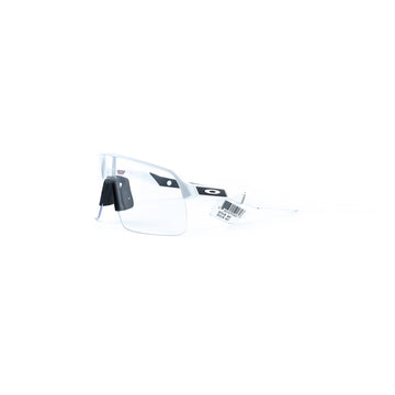 Oakley Sutro Lite Sunglasses - Matte White (Clear To Black Iridium Photochromic Lens)