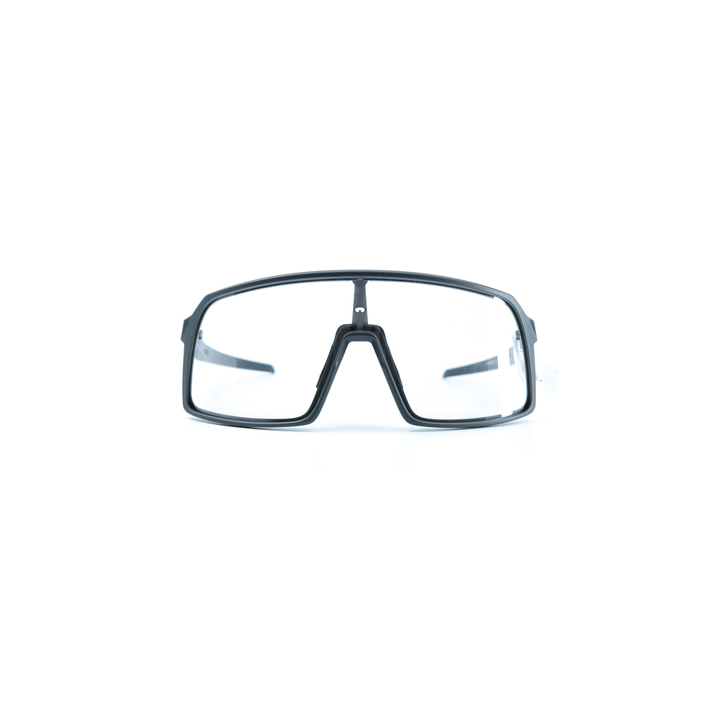 Oakley Sutro 太阳镜 - 哑光碳（透明至黑色铱变色镜片）