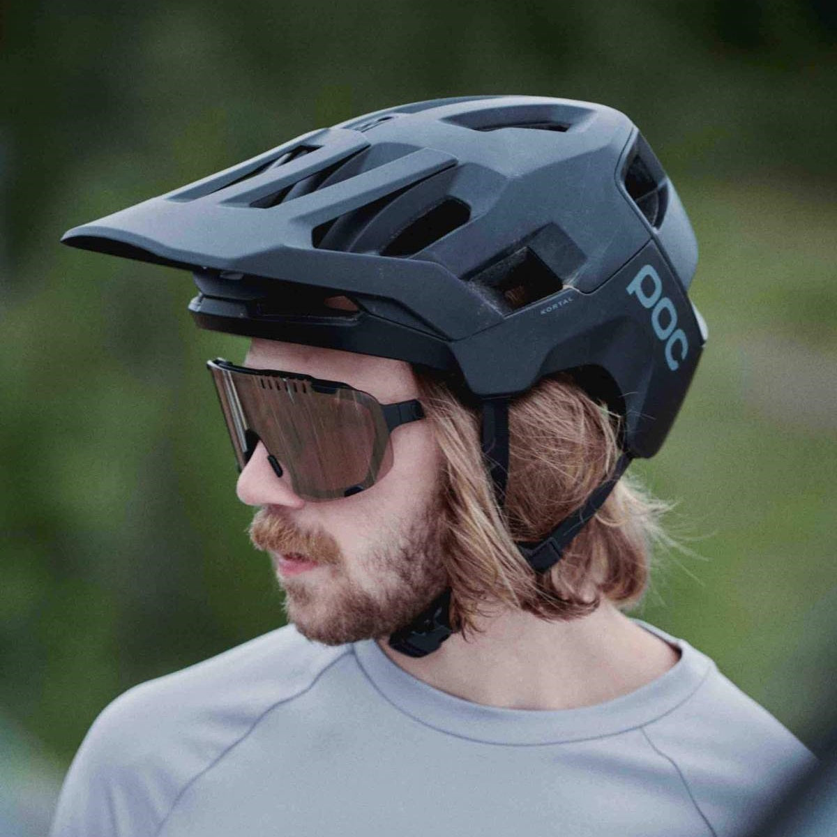 poc-kortal-mtb-helmet-uranium-black-matt-side