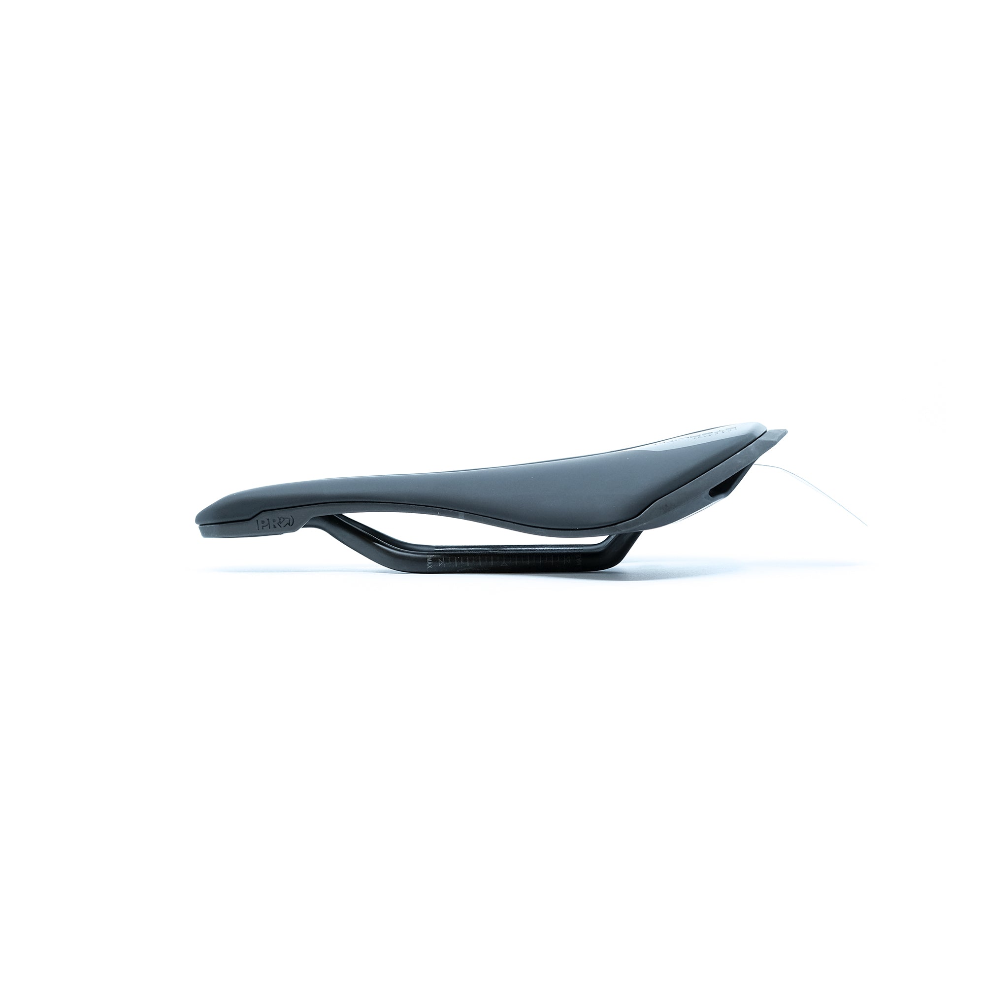 pro-stealth-team-saddle-carbon-rails-side