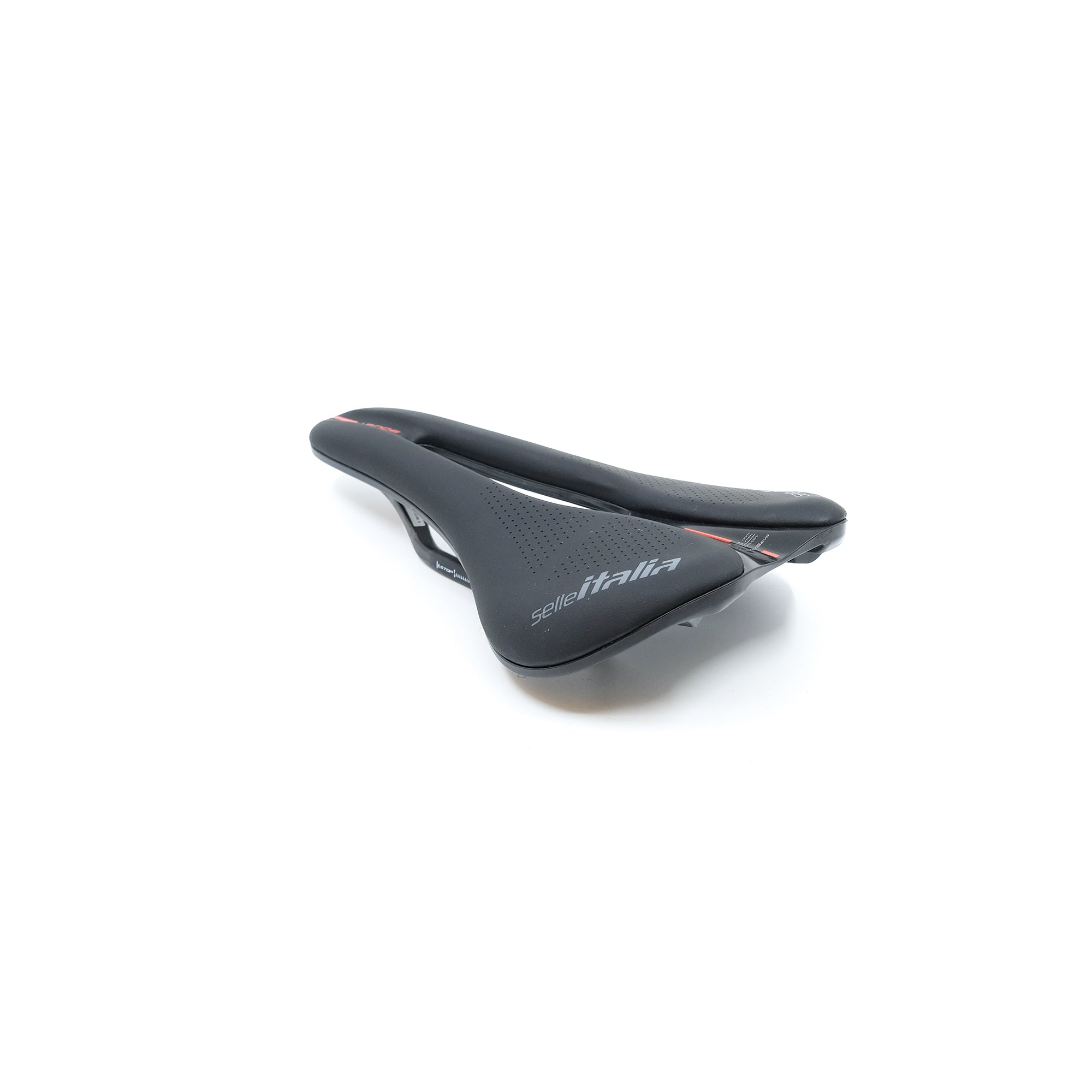 selle-italia-novus-boost-evo-kit-carbonio-superflow-saddle-back