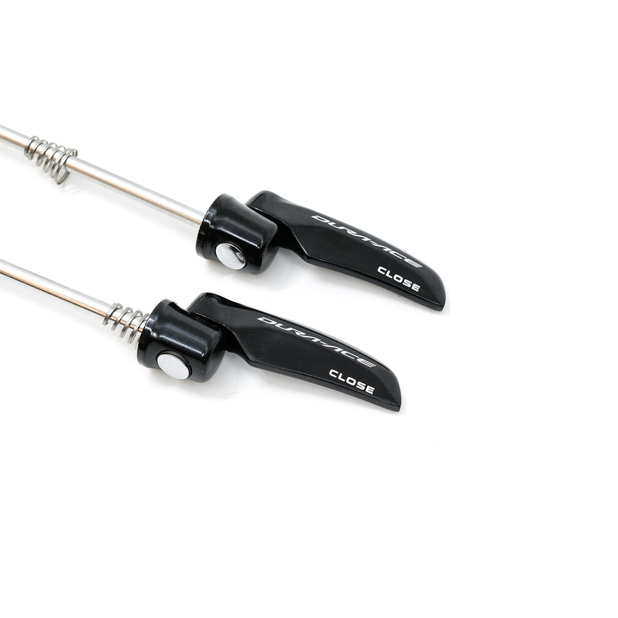 shimano-dura-ace-r9100-quick-release-skewer-close