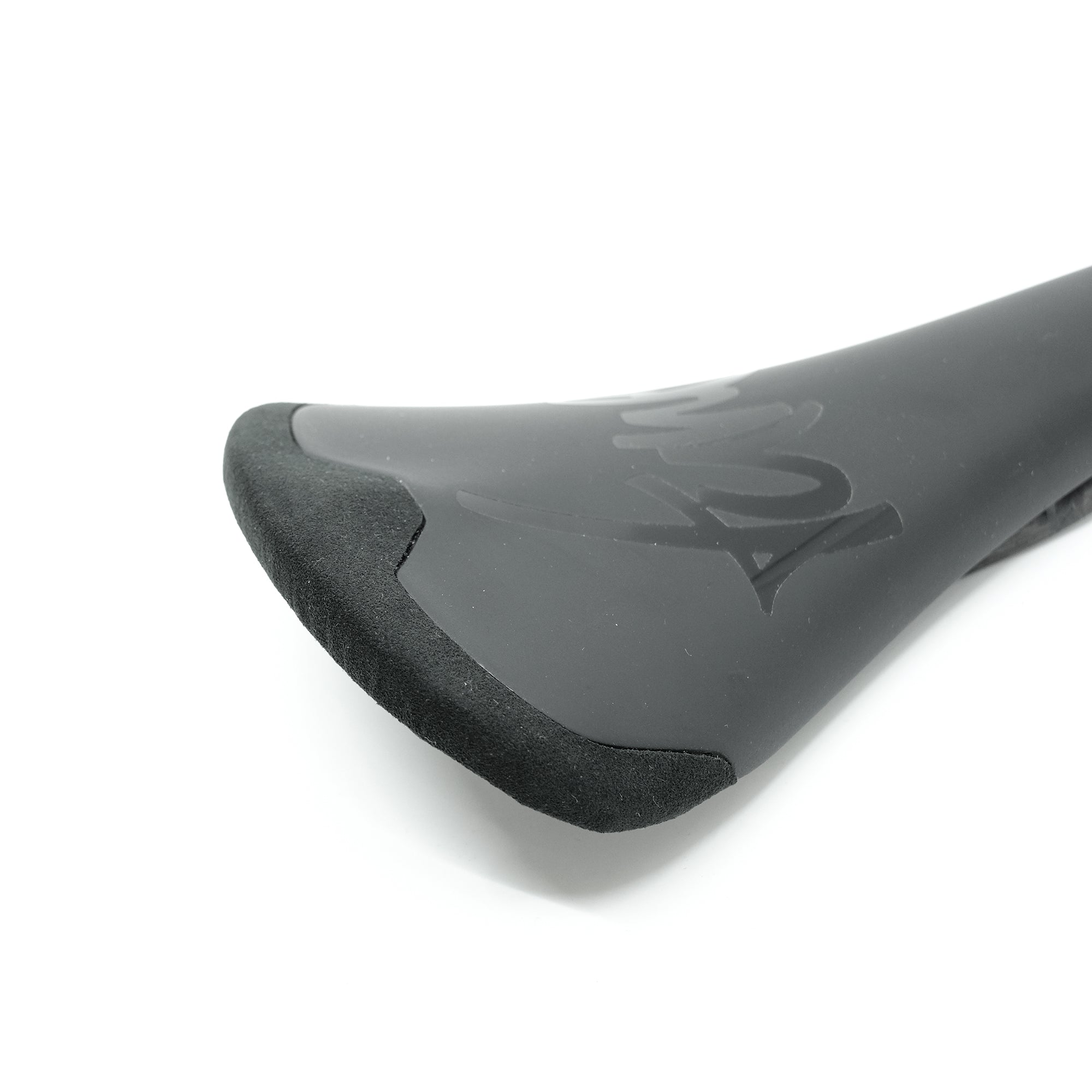 tune-komm-vor-plus-carbon-saddle-detail