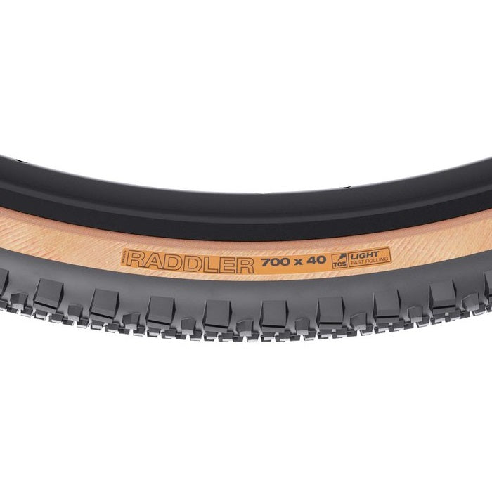 wtb-raddler-tcs-light-fast-rolling-clincher-tyre-700-x-40mm-tanwall-closeup