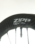 zipp-454-nsw-carbon-tubeless-disc-brake-wheelset-hookless-closeup
